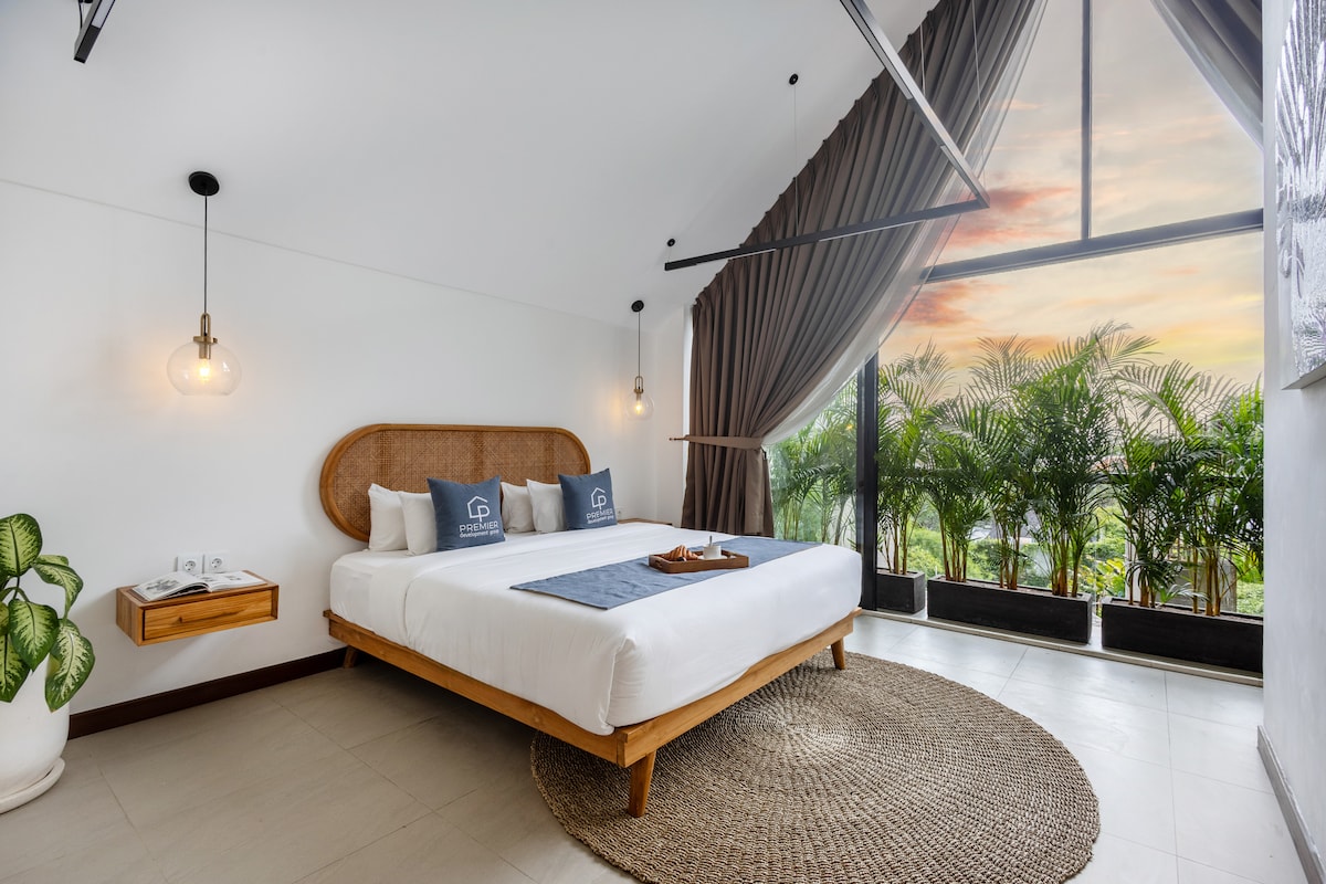 Premier Umalas 17 — Bedroom 1 photo 1