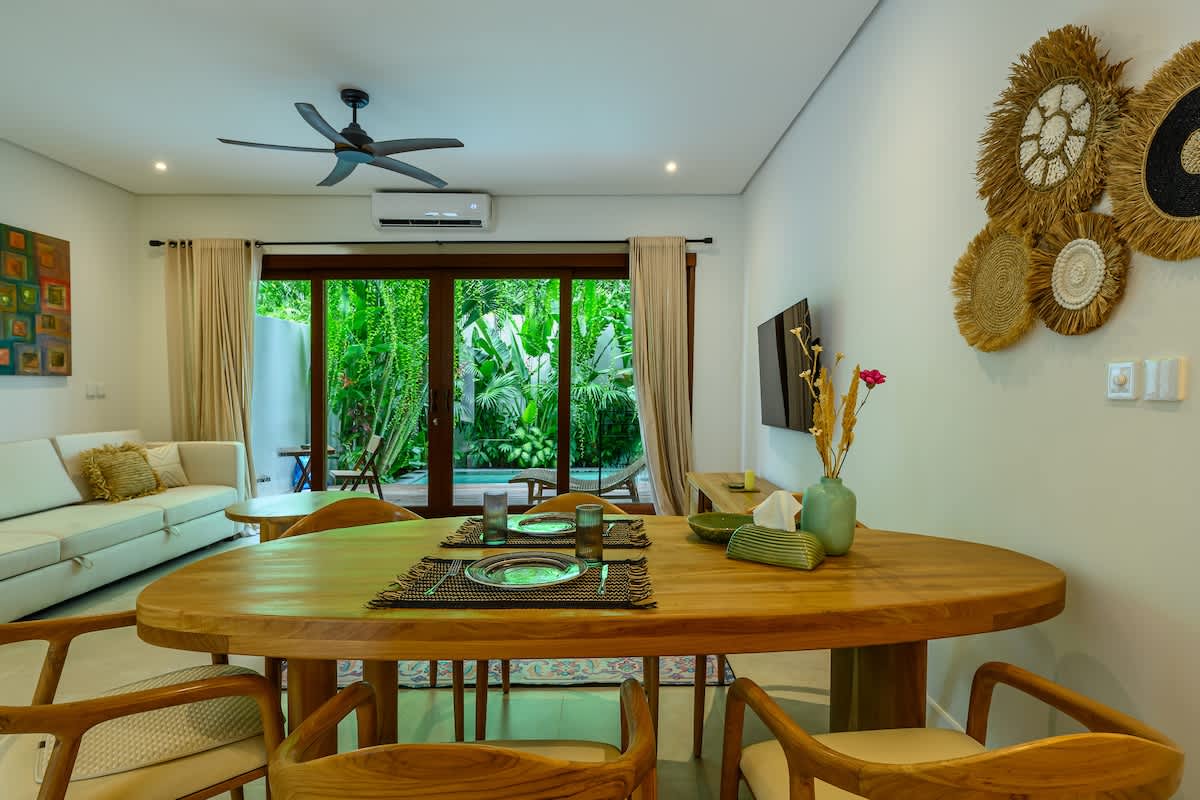 Stylish 2BR Pool Townhouse in Sanur — Dining area photo 1